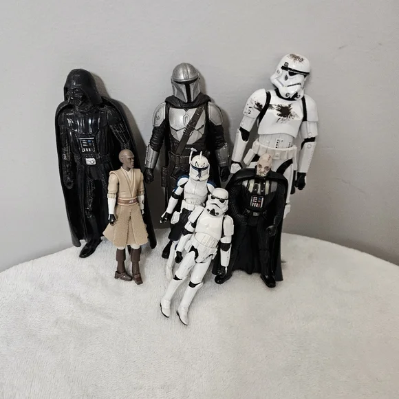Star Wars Action Figure Set - Black, White, Tan - Picture 1 of 16